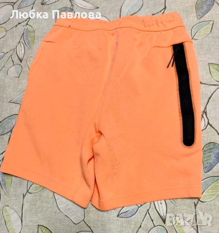 Къси гащи Nike tech fleece (XS), снимка 2 - Къси панталони - 54153469