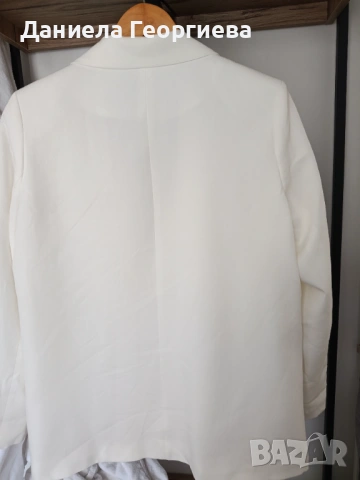 Дамско бяло сако, снимка 3 - Сака - 54720046