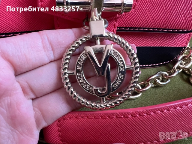 Оригинална чанта на Versace запазена ако имате питания на лично съобщение ми пишете , снимка 2 - Чанти - 54615738