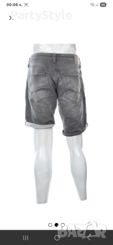 къси панталони Jack & Jones , снимка 2 - Къси панталони - 54384222