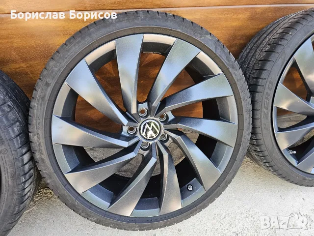 Оригинални VW джанти 20" Rosario 5x112 + гуми Pirelli 245/35 R20, снимка 3 - Гуми и джанти - 55512692