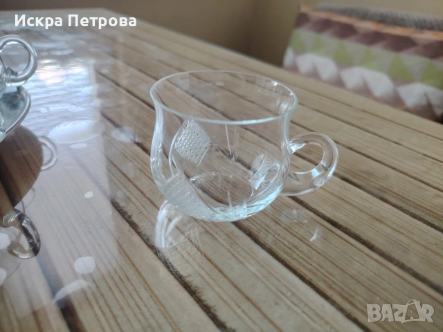 Чаши за кафе от стъкло с поднос, снимка 3 - Чаши - 54978246