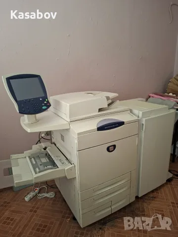 Професионален цветен лазерен принтер Xerox DocuColor 240 (с финишер), снимка 3 - Принтери, копири, скенери - 55440545