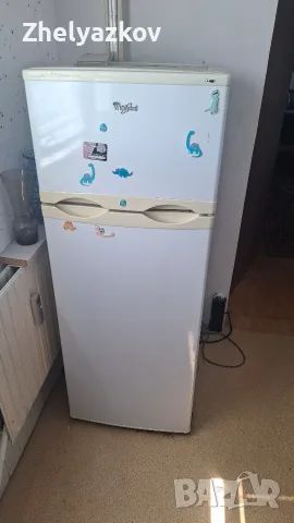 Халдилник с горна камера Whirlpool, снимка 2 - Хладилници - 55677129
