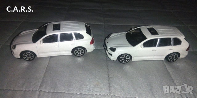 Bburago Porsche Cayenne White - Мащаб 1:43, снимка 2 - Колекции - 54711382