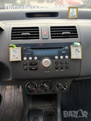 Сузуки Суифт 2005 Бял с АГУ, снимка 9 - Автомобили и джипове - 54073355