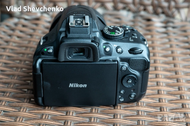 Nikon D5200 + Nikon AF-S DX 35mm f/1.8G, снимка 4 - Фотоапарати - 54095251