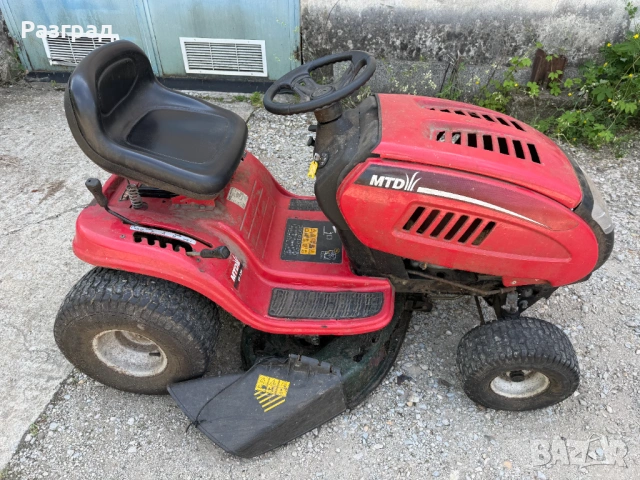 Тракторна косачка MTD LF 130  briggs&stratton  13к.с, снимка 2 - Градинска техника - 54727778