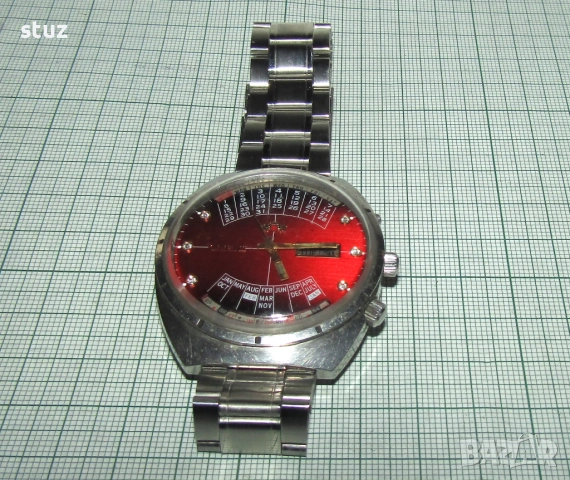 Часовник Orient с вечен календар, снимка 2 - Антикварни и старинни предмети - 54044367