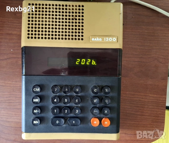 Ретро калкулатор „Елка 1300“ – Напълно работещ (Соц арт), снимка 8 - Антикварни и старинни предмети - 54899544