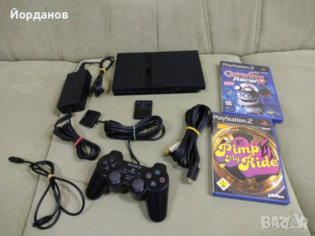 Продавам Playstation 2 Slim SCPH-77004 пълен комплект 