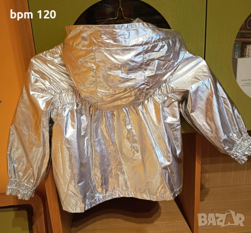 "Mayoral "- детско сребристо яке с качулка за момиче, снимка 2 - Детски якета и елеци - 53959026