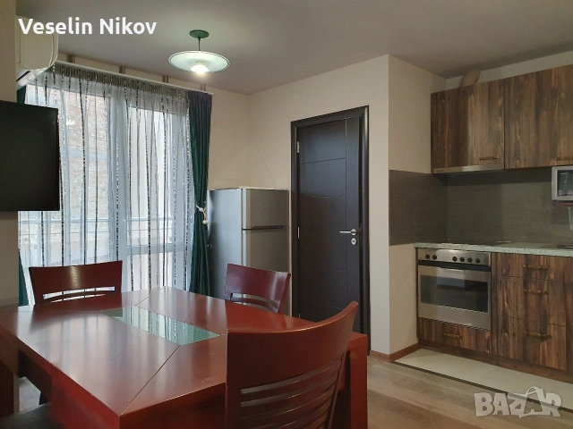 Под наем двустаен в началото на Аспарухово 40 кв. обзаведен пет минути от център