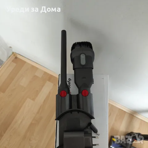 Dyson V8 Advanced Безжична Прахосмукачка 2в1, снимка 4 - Прахосмукачки - 55660062
