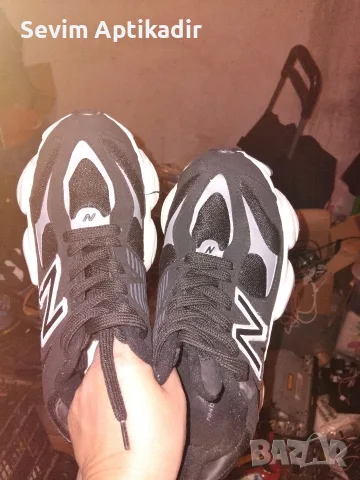 Оргинални обувки New Balance 9060, снимка 2 - Маратонки - 55691361