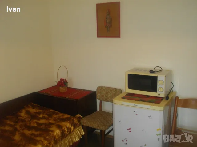 ЕВТИНА КВАРТИРА 200 € 2 СТАИ ОТ АПАРТАМЕНТ ОБЗАВЕДЕНИ ДО БОЛНИЦАТА ЗА 2 УЧЕНИЧКИ СТУДЕНТКИ С ХАЗАЙ, снимка 15 - Стаи под наем - 55511532