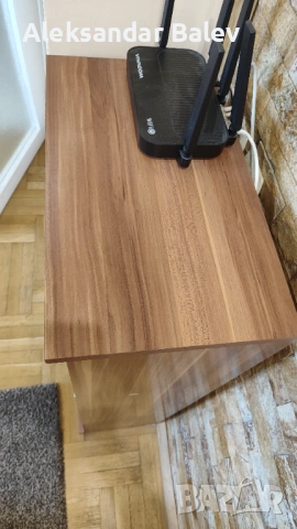 Стилна витрина / шкаф със стъклена врата – като НОВ, снимка 2 - Секции и витрини - 54171040