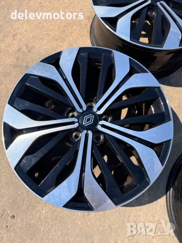403007567R 5x114.3 18 цола ET43 алуминиеви джанти от Renault Аustral 1.3i двигател H5H498, 158 кс., снимка 6 - Гуми и джанти - 55555875