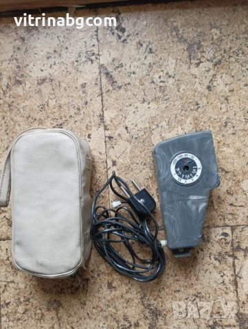 фотоапарат Смяна 8М + Светломер + Светкавица + Калъфи, снимка 2 - Антикварни и старинни предмети - 54066418