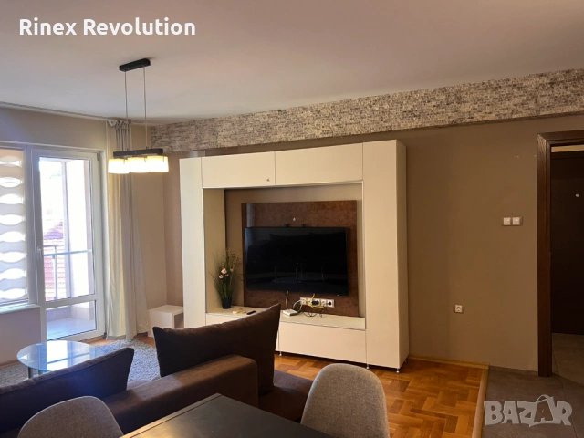 Двустаен апартамент под наем в Центъра