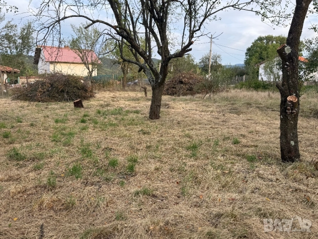 Парцел за строеж , снимка 2 - Парцели - 54910391