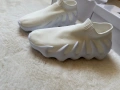 Дамски маратонки в бяло Yezzy дишащ плат, снимка 4