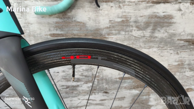 Карбонов шосеен велосипед Bianchi Oltre RC Disc SRAM Red AXS Powermeter Fulcrum Speed 40T | 57, снимка 13 - Велосипеди - 54768791