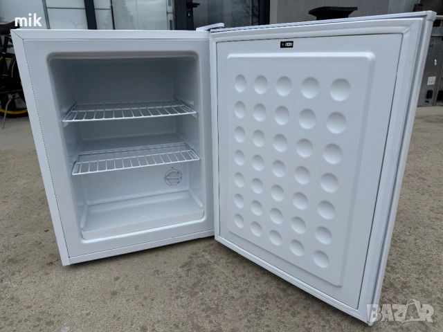 Нов Мини фризер Сименс 62см, снимка 7 - Фризери - 54025646