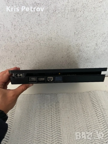 Конзола PlayStation 4 Slim + Игра, снимка 5 - PlayStation конзоли - 54596409