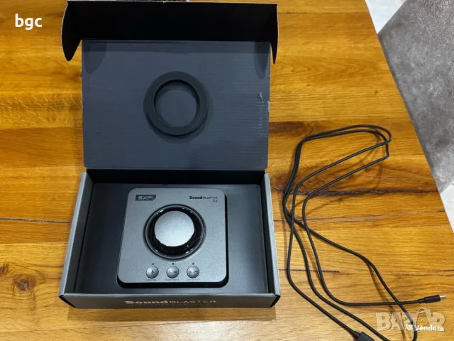 ЧИСТО НОВА Външна звукова карта Creative Sound Blaster X4, USB-C, DAC усилвател, Super X-FI, TOSLINK, снимка 3 - Други - 55583957