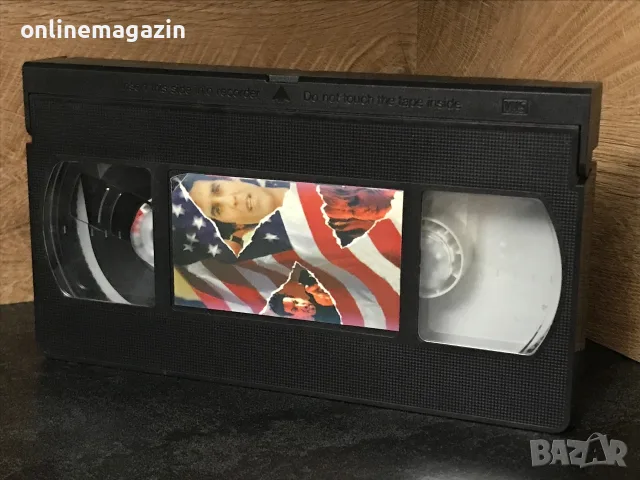 Видеокасета “ ПОГЛЕДНИ МЕ АМЕРИКА “ VHS, снимка 5 - Други жанрове - 55318431