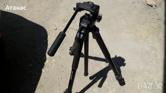 Статив -Manfrotto Swarovski tripod 128 RC - професионален