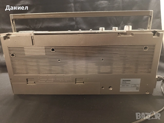 Касетофон Telefunken RC740, снимка 10 - Радиокасетофони, транзистори - 54393472