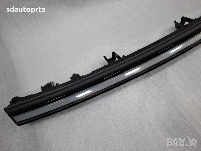 2038294-97-C Нов Оригинален Централен фар LED DRL Tesla Y 2025-  Тесла, снимка 2 - Части - 54073441