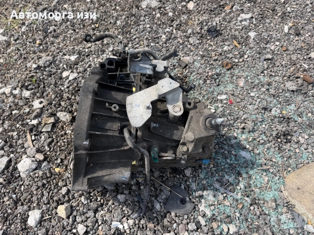 Нисан ноте Скоростна кутия 1.5 DCI 6 ск  , снимка 2 - Части - 54376289