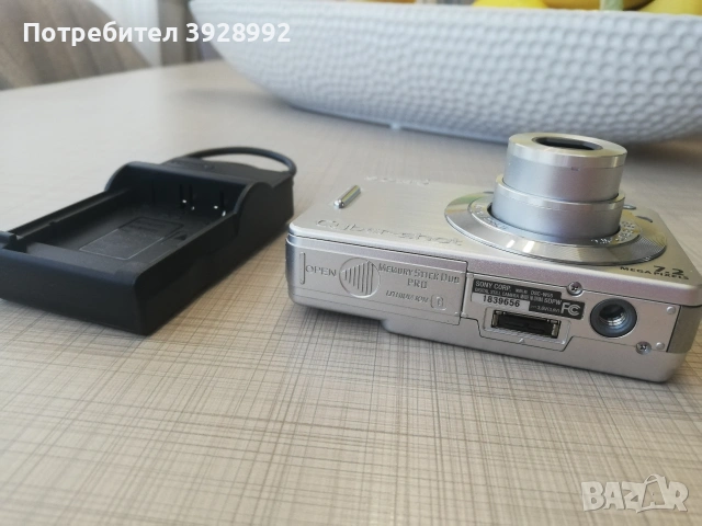 Sony Cyber-shot DSC-W55, снимка 5 - Фотоапарати - 55164563