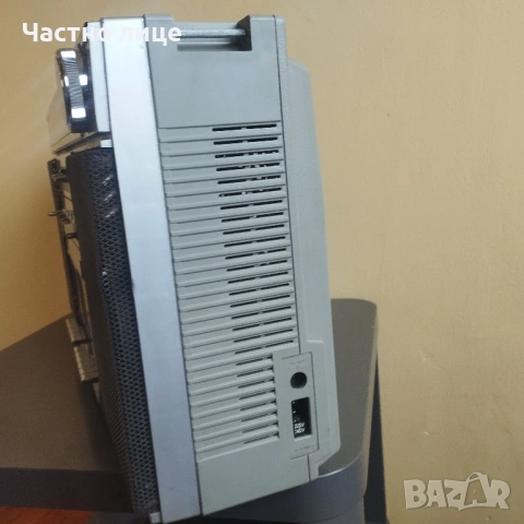 Голям радиокасетофон , снимка 4 - Радиокасетофони, транзистори - 54003439