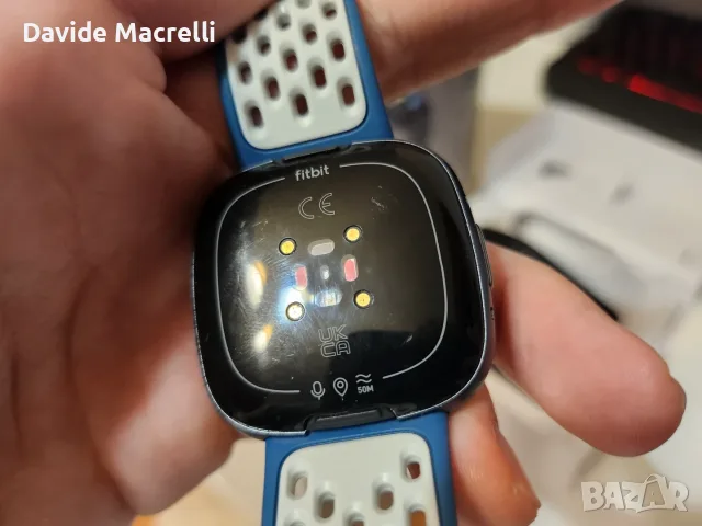 Fitbit Versa 4 с кутия, гаранция и 2 каишки, снимка 10 - Смарт гривни - 55412770