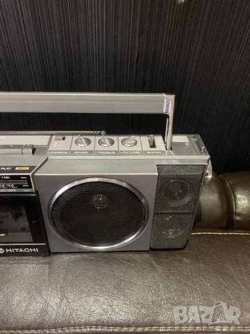 HITACHI TRK-6701W VINTAGE RETRO BOOMBOX радио касетофон, снимка 8 - Радиокасетофони, транзистори - 54778620
