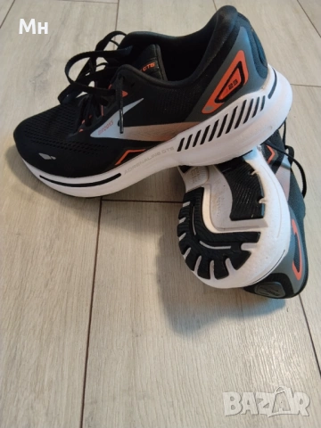 Brooks adrenalin GTS 23, снимка 3 - Маратонки - 54898465