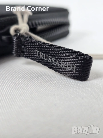 Ново оригинално портмоне Trussardi с монограм, кутия и етикет – черно, снимка 2 - Портфейли, портмонета - 54420095