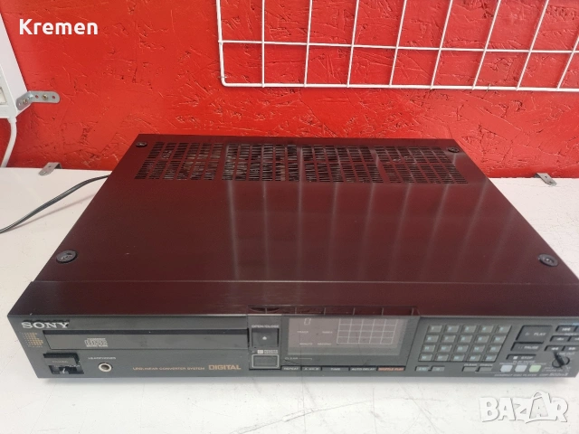 DVD CD SONY model CDP-502ES!!, снимка 3 - Ресийвъри, усилватели, смесителни пултове - 55100844