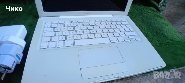 Айфон Лаптоп бял със монитор и клавиатура +зарядно, снимка 5 - Лаптопи за дома - 54117129