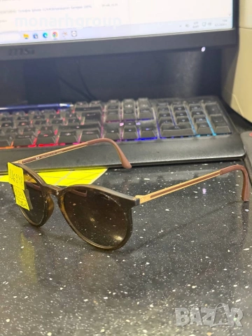 Слънчеви очила RAY-BAN RB4274 / минимални драскотини по стъклата, снимка 7 - Слънчеви и диоптрични очила - 38166449