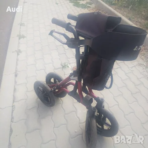 Сгъваема алуминиева проходилка ролатор за възрастни, оперирани, трудно подвижни хора. Марка DIETZ , снимка 10 - Ролатори - 55657142
