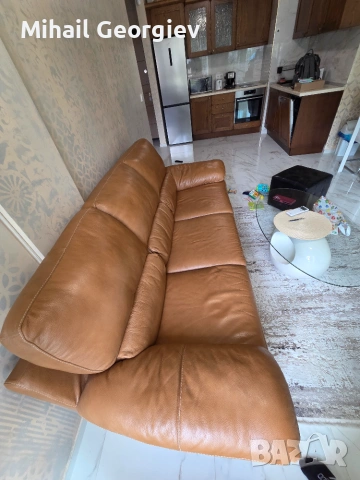 Продавам кожен диван. , снимка 3 - Дивани и мека мебел - 55143077