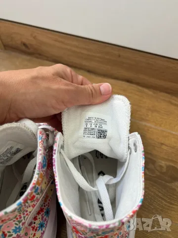 Дамски кецове Converse, цветни, снимка 4 - Кецове - 55606634
