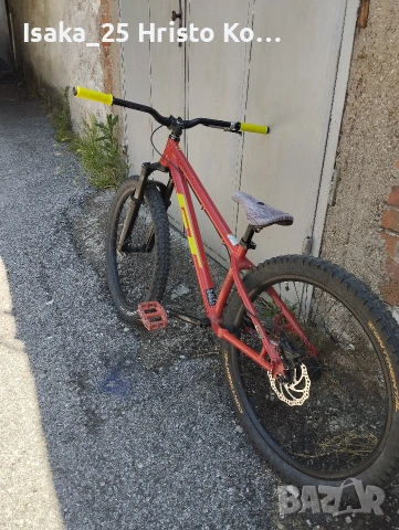 Gt LA-BOMBA dirt jump 2022, снимка 3 - Велосипеди - 54809073