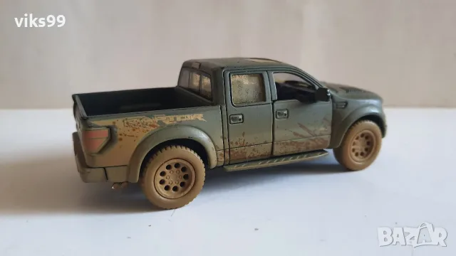 2013 Ford F-150 SVT Raptor SuperCrew - Мащаб 1:46, снимка 5 - Колекции - 55471122