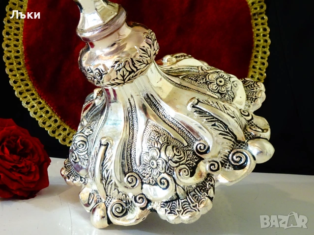 Посребрен свещник,рози,орнаменти,36 см.,1 кг. , снимка 2 - Антикварни и старинни предмети - 54962394